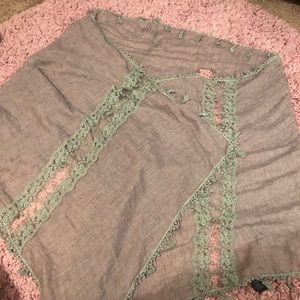 Shawl with arm holes